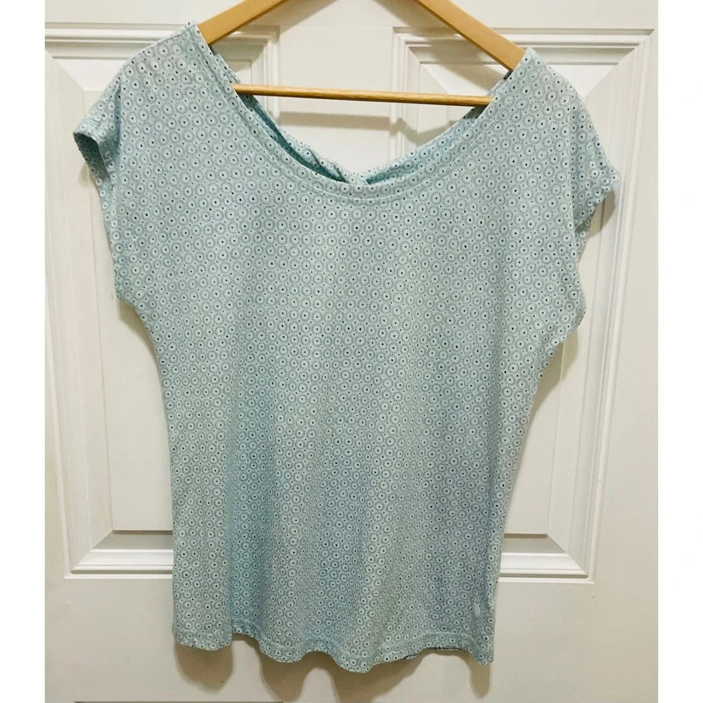 T by Talbots Women's Geometric Twist Back Cap Sleeve Top - Picture 1 of 3